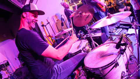 Stratton Mountain Music, Grizzlys, Live Music, Indoor Music, Saints & Liars