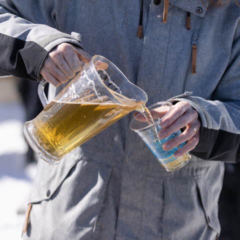 Off-Piste Apres Garden, Winter People, Dining, Outside