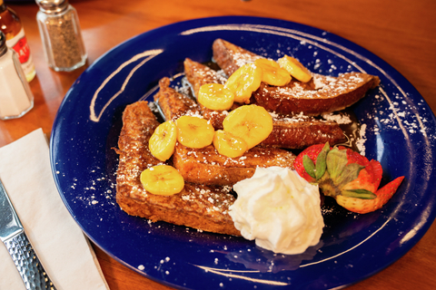 benedicts foods lunch breakfast eggs burgers guest dining restaurant, eat, food, beverage