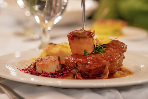 Snowcat Dinner supper luxury course experience fancy upscale dine dinning food drink beverage