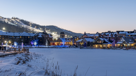 Holiday Magic, Village, Night