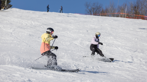 Spring Skiing, On-hill