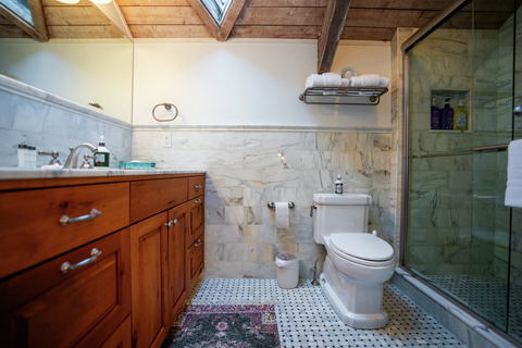 RENTAL PROPERTY74 Northwood house home guest lodging stay book