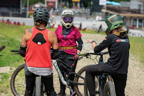 SheJumps Womans mountain bike camp learn to ride run ride rise up mtn mtb