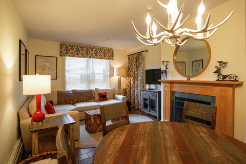 rental property lodging guest room stay vacation housing long trail 240