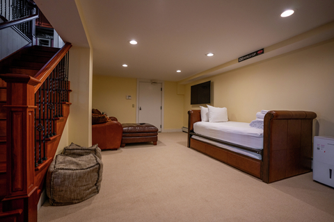 RENTAL PROPERTY74 Northwood house home guest lodging stay book