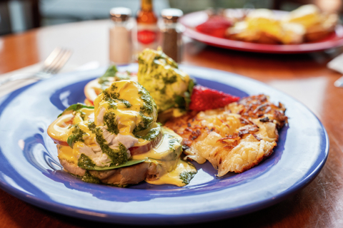 benedicts foods lunch breakfast eggs burgers guest dining restaurant, eat, food, beverage