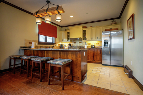 RENTAL PROPERTY_Hearthstone 438 Lodging guest stay condo hotel