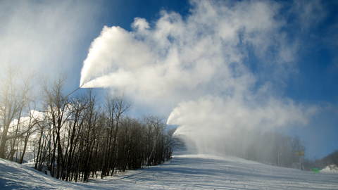 Snowmaking, Grooming