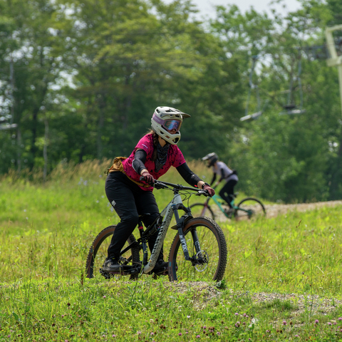 SheJumps Womans mountain bike camp learn to ride run ride rise up mtn mtb