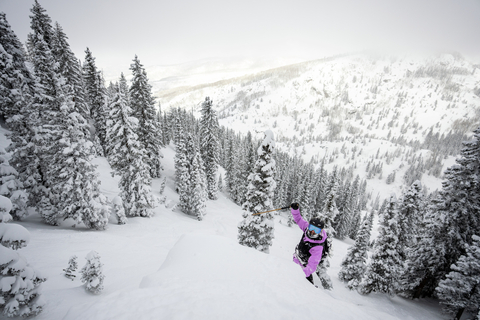girls lifestyle ski 
