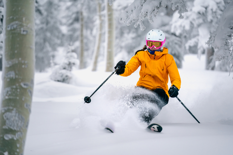 skiing powder