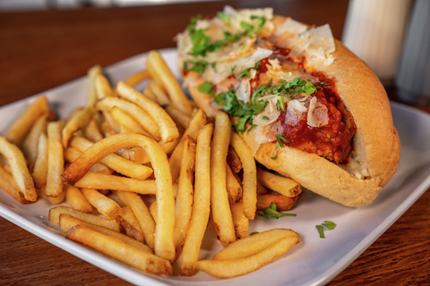 Market food menu items and line dishes entree lunch bowl burger sandwhich salad apres 