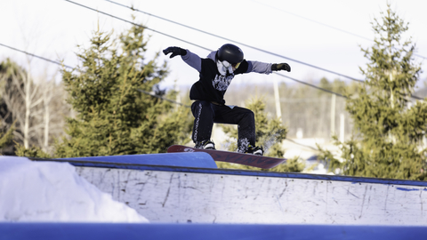 FRZN Rail Jam 2024, Terrain Park, Rail, Tricks