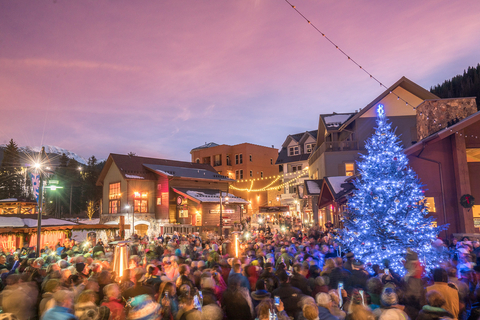 Treelighting Holiday Village