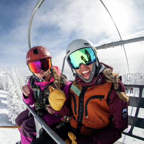 Ski and Snowboard couple lifestyle shoot
